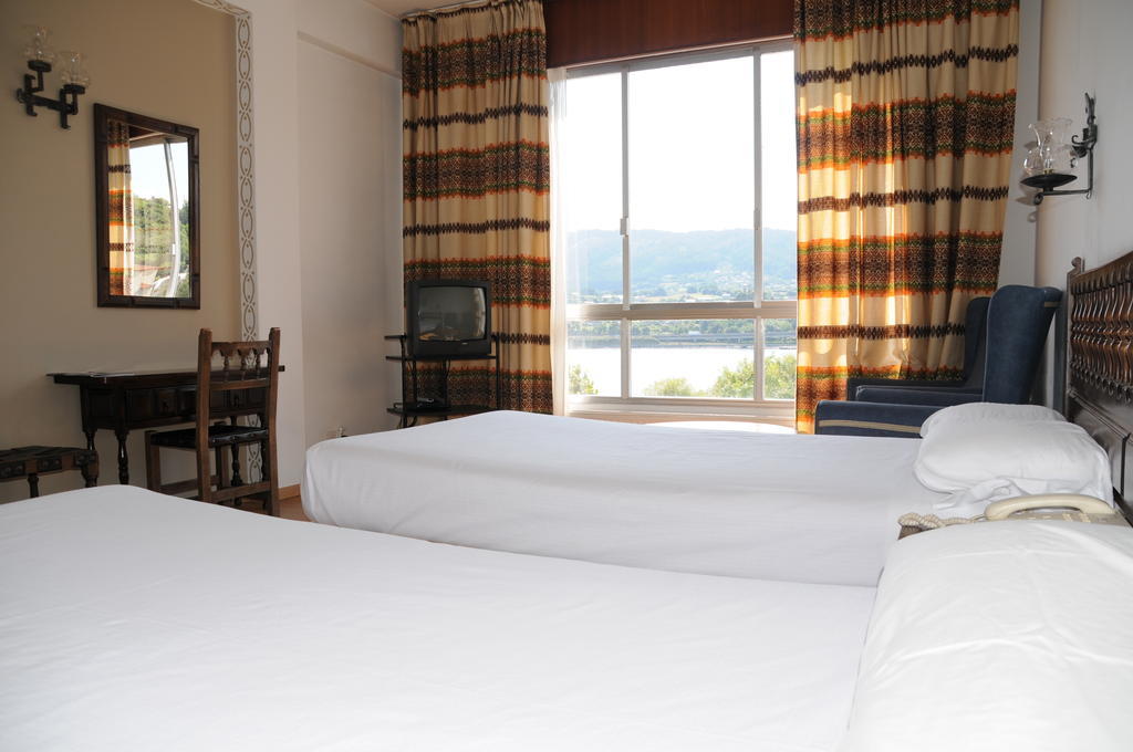 Hotel Eumesa Puentedeume Pokoj fotografie