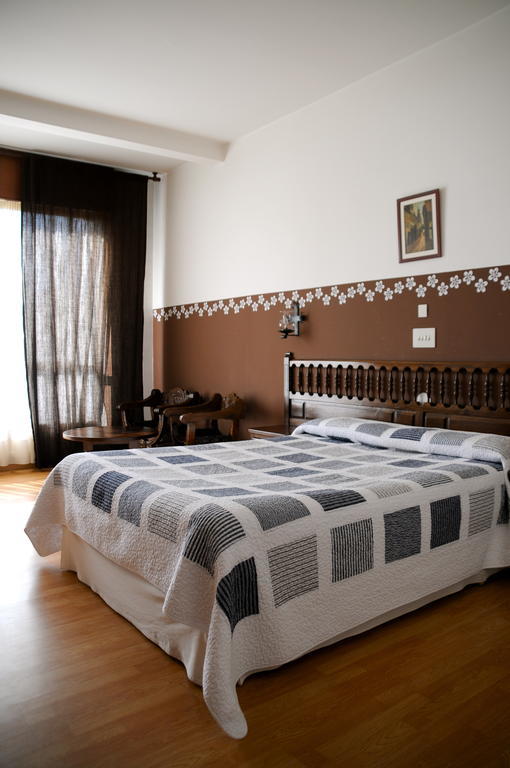 Hotel Eumesa Puentedeume Pokoj fotografie